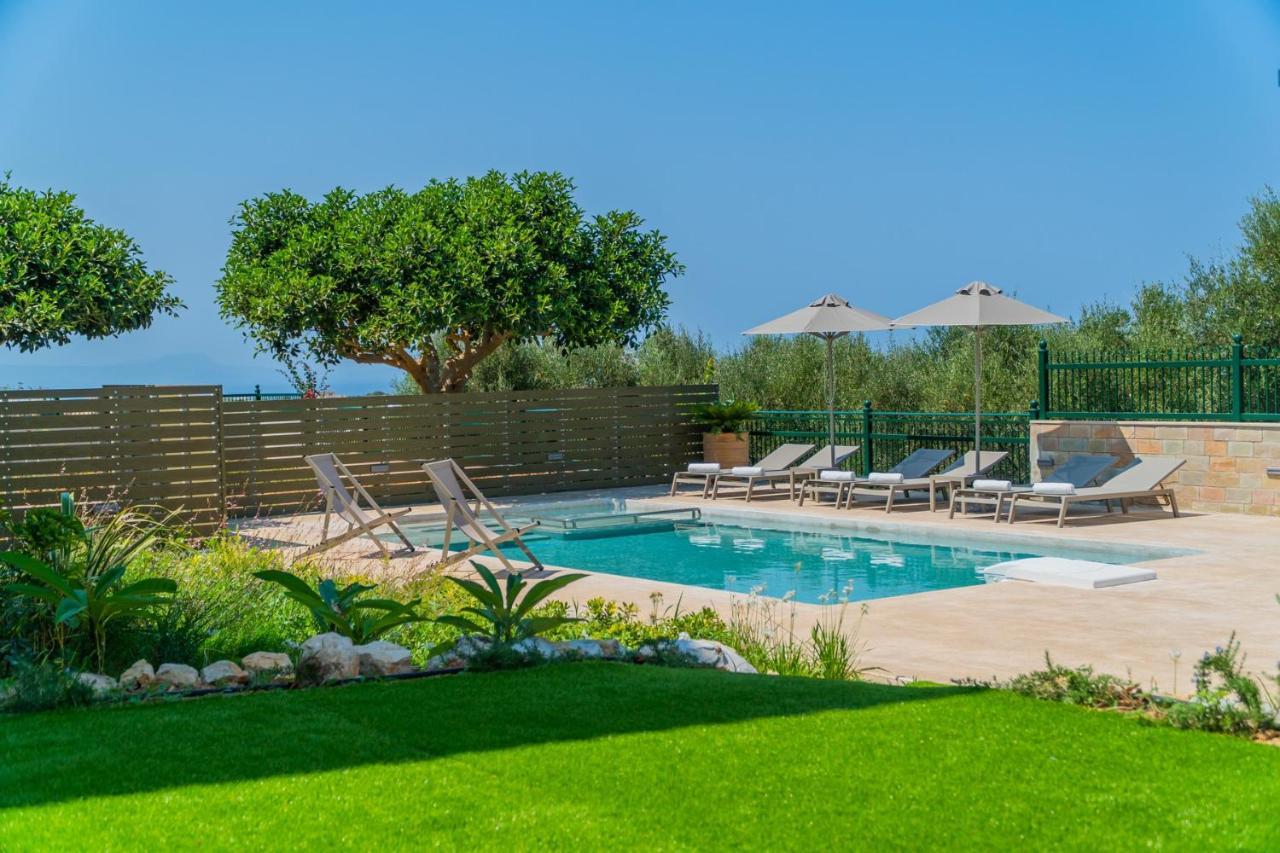 Vila Estella With Pool, Children Area, Bbq & Magnificent Views! Astérion