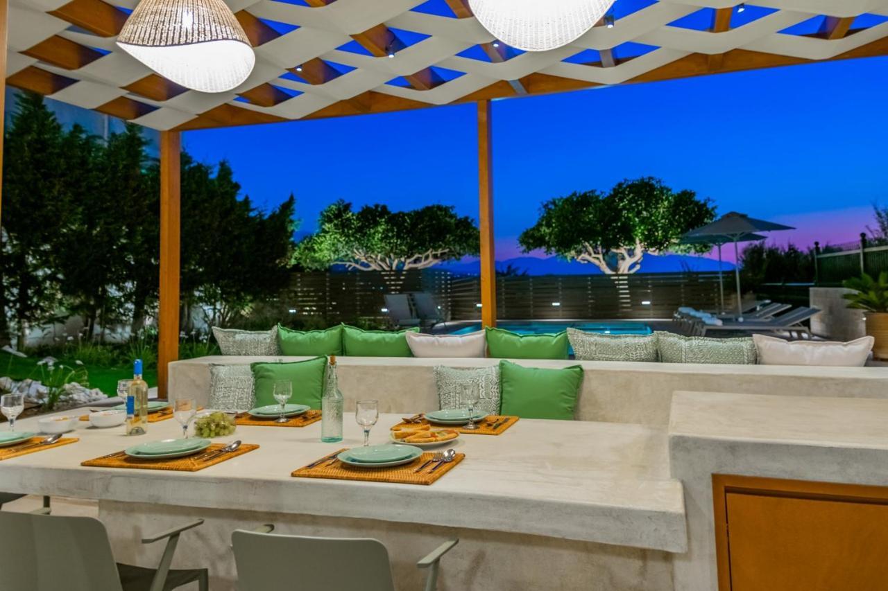 Estella With Pool, Children Area, Bbq & Magnificent Views! Villa *