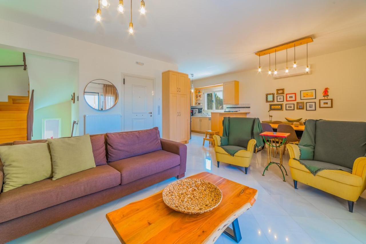 Estella With Pool, Children Area, Bbq & Magnificent Views! * Astérion