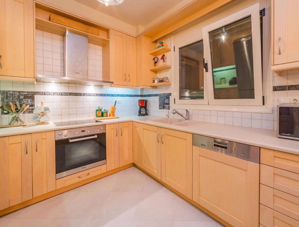 Vila Estella With Pool, Children Area, Bbq & Magnificent Views!