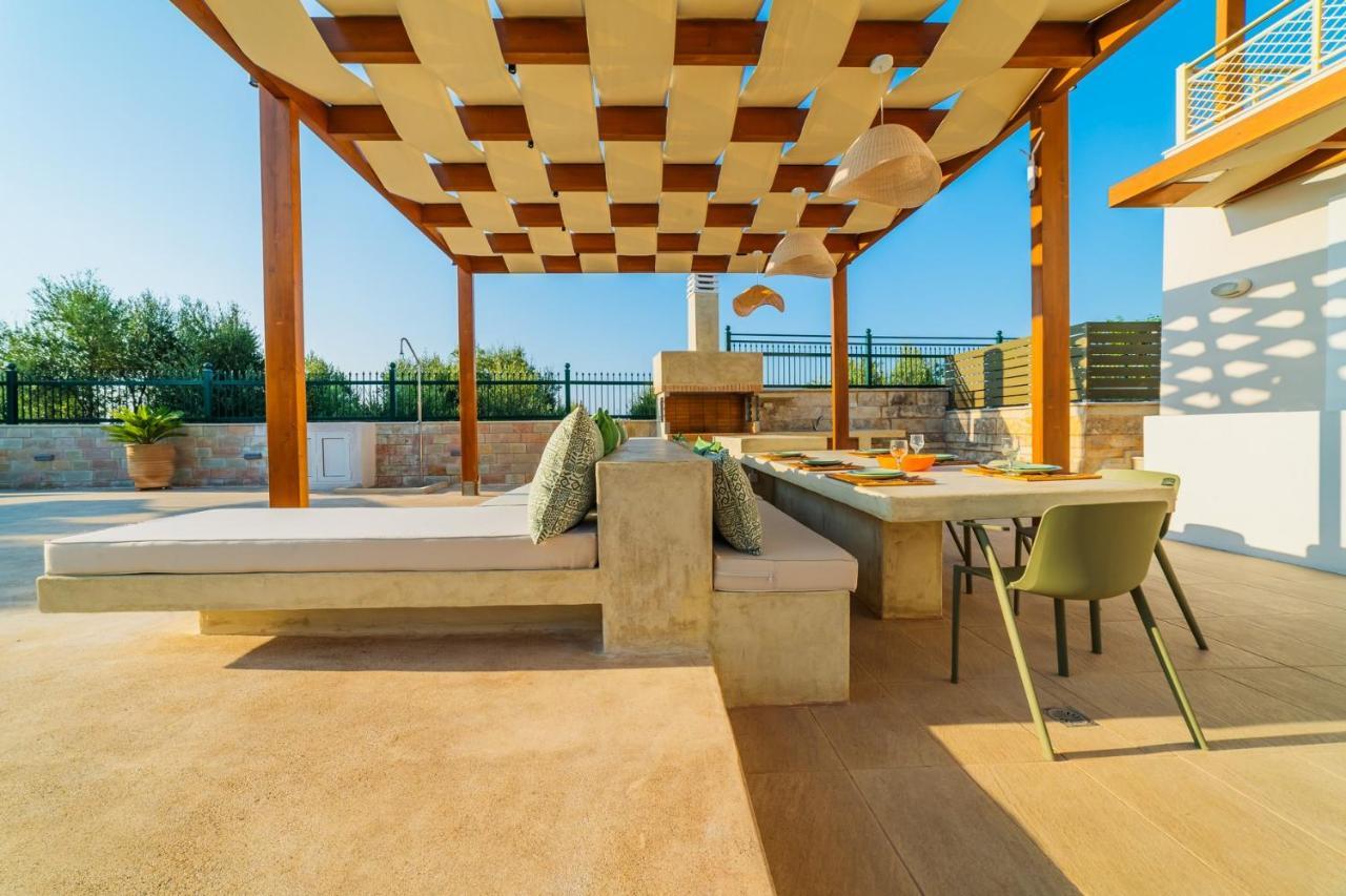 Vila Estella With Pool, Children Area, Bbq & Magnificent Views!
