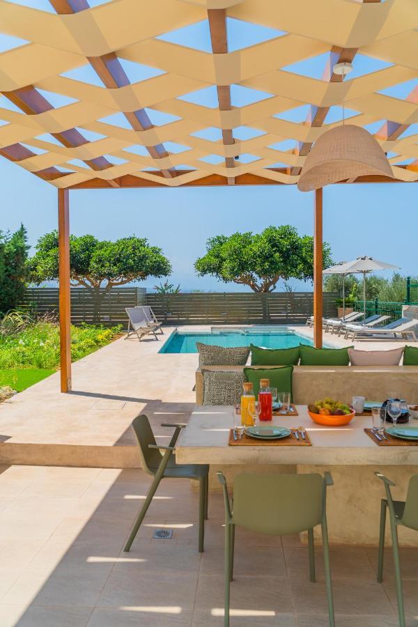 Estella With Pool, Children Area, Bbq & Magnificent Views!