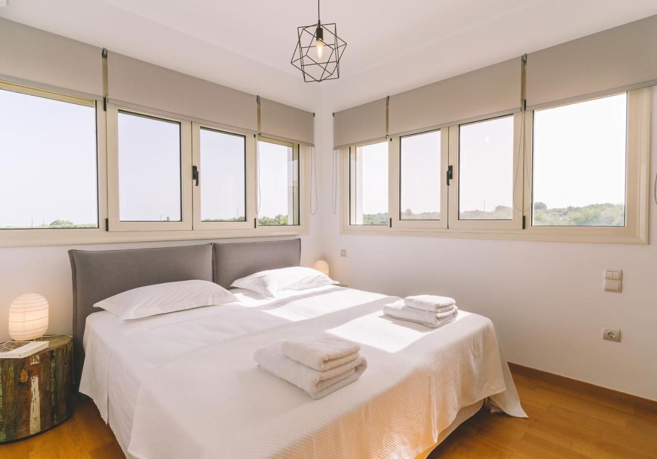 Estella With Pool, Children Area, Bbq & Magnificent Views! Vila