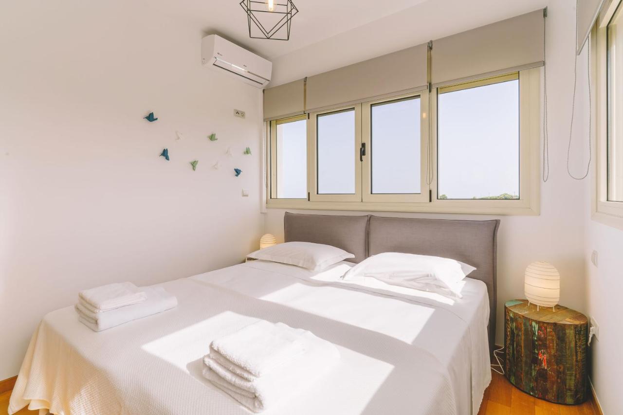 Estella With Pool, Children Area, Bbq & Magnificent Views! *